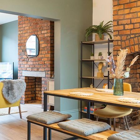 Stunning Scandi 3 Bed House In Manchester-Parking Villa Exterior photo