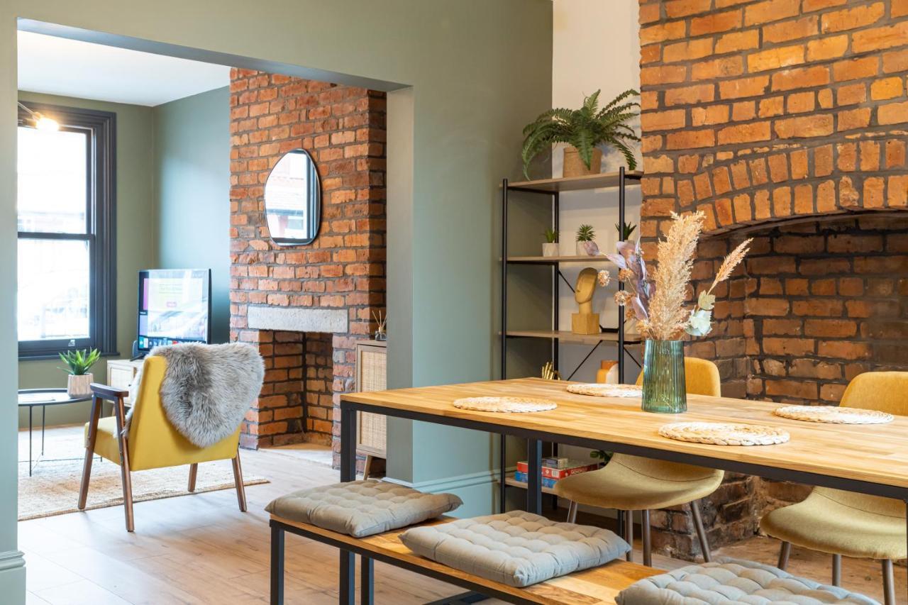 Stunning Scandi 3 Bed House In Manchester-Parking Villa Exterior photo